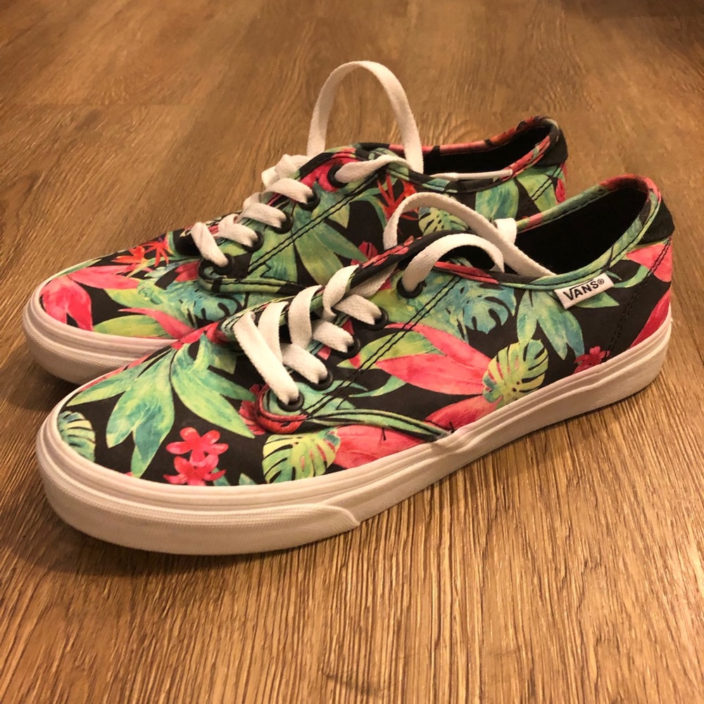 Vans tropical print sneaker size 8